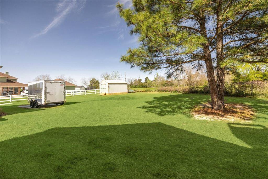 12x16 Shed for extra storage.