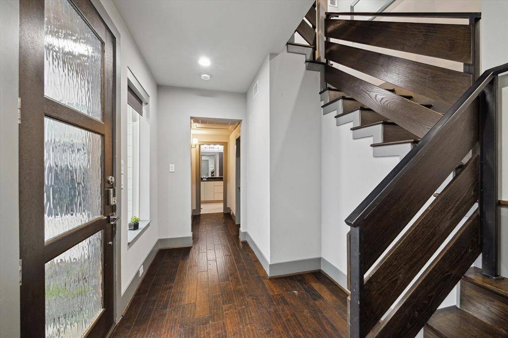 Step inside and discover the perfect blend of style, comfort and functionality.
