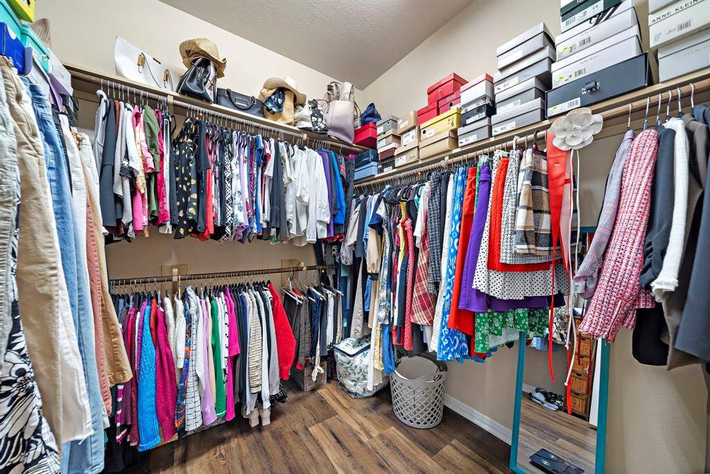 Lovely Walk-in Closet