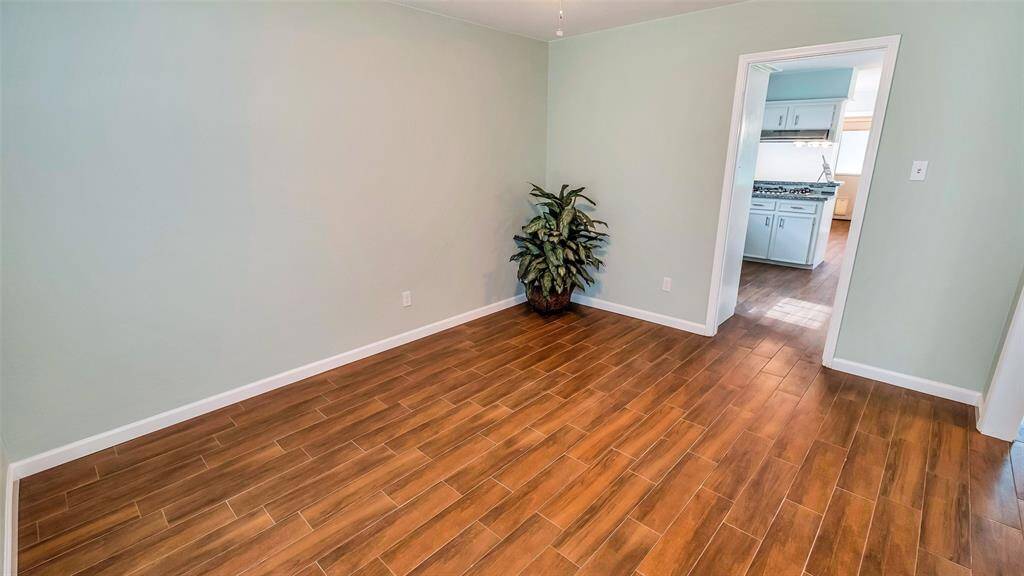 Study Room behind Kitchen.