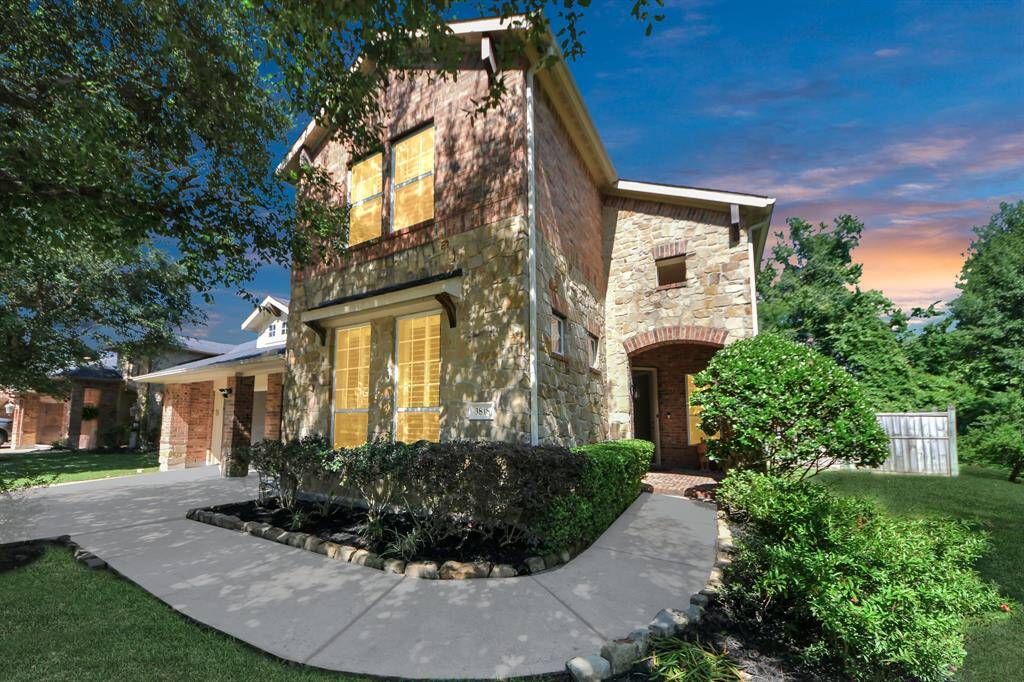 Welcome to 3818 Rose Grove Lane in the Master Planned Community - Grand Lakes