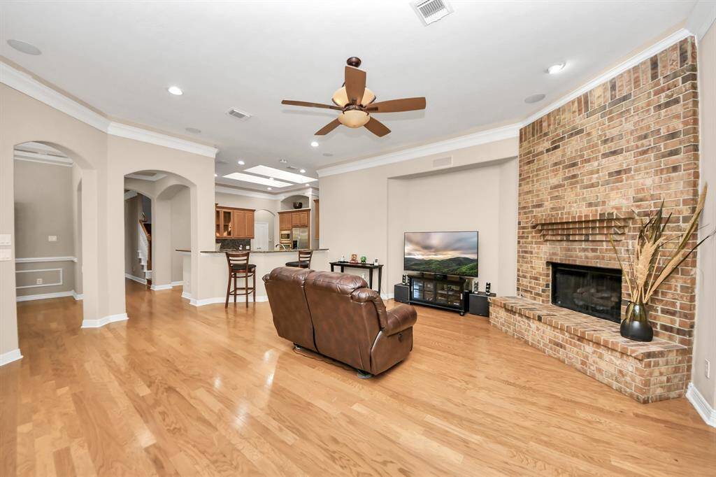 Gas fireplace.  Open Concept floor plan.