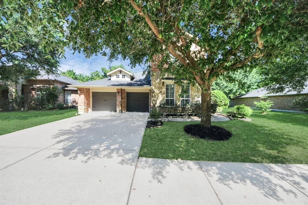 This home offers 2,889sf with 3beds, 3.5baths, Study, Office nook, flex space(just outside the primary bedroom), no back neighbors.