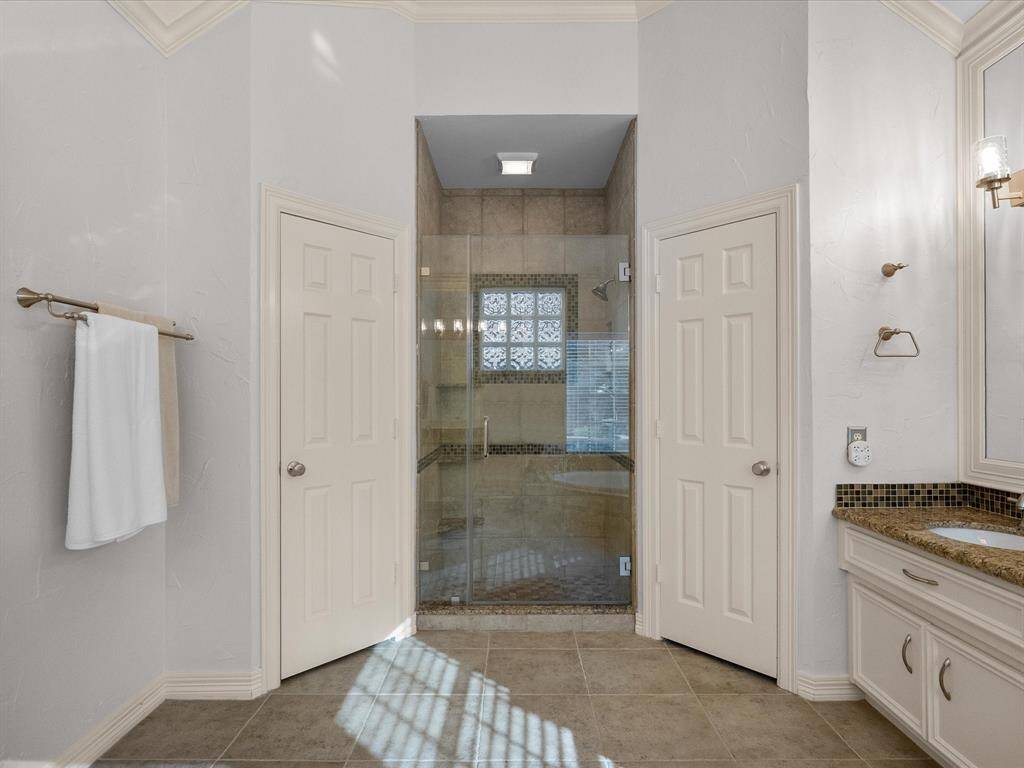 This view is in to the primary shower.