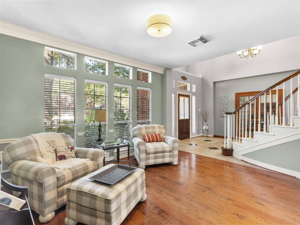The living/dining room is on the right as you enter the home.  Also connected to the kitchen.