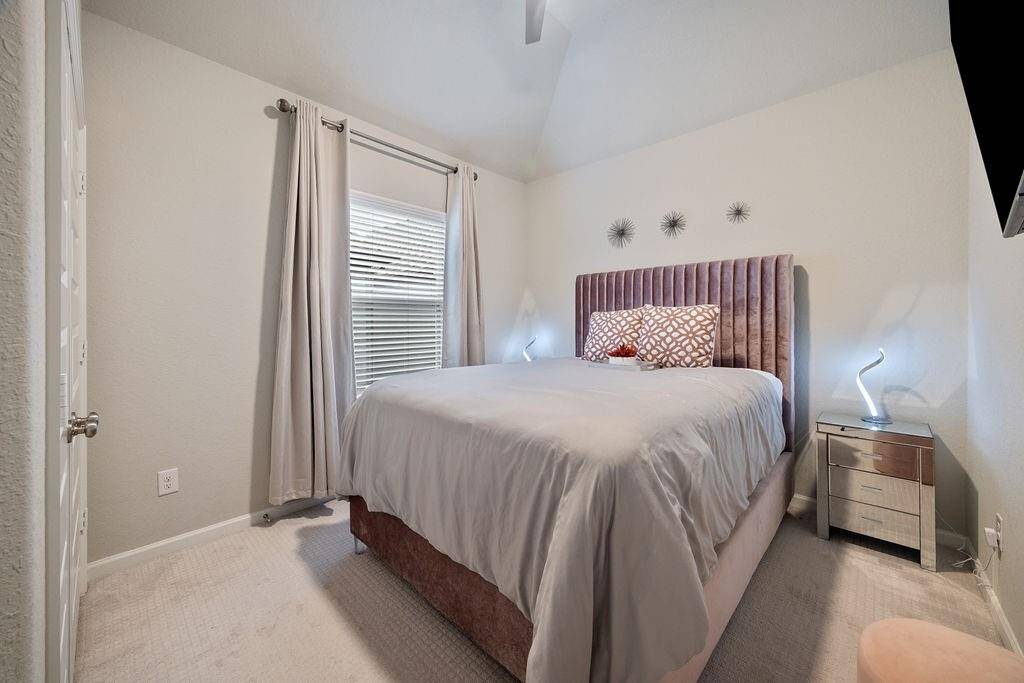 Third floor secondary bedroom