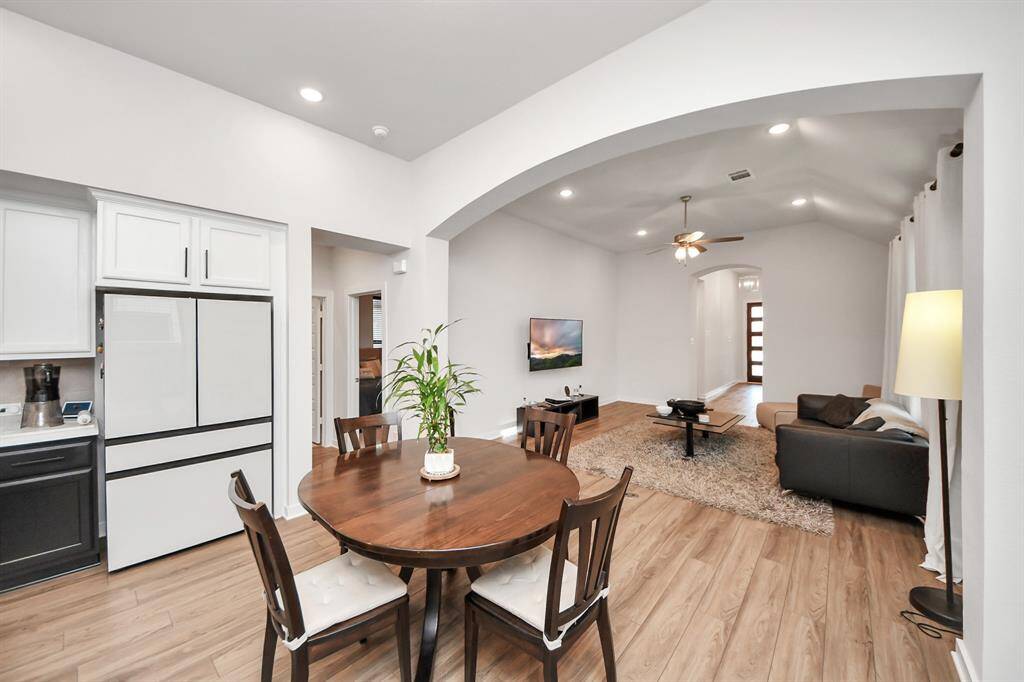 High Ceilings and curved architecture throughout home.
