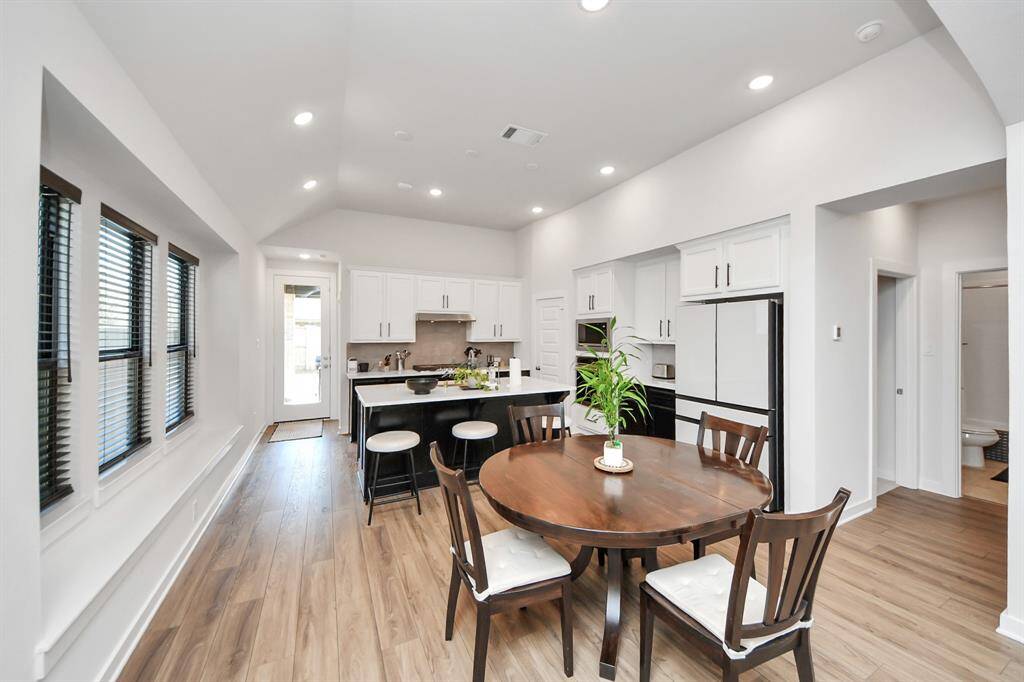 Formal Dining Room Area