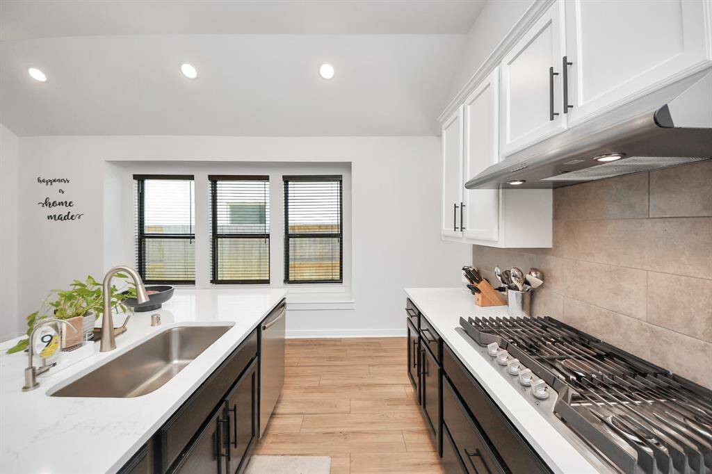 Beautiful Kitchen with Window Bench