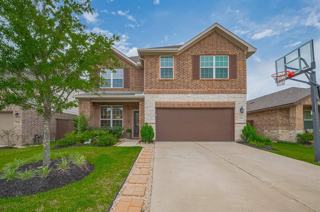 Discover your dream home: a charming, spacious retreat with modern finishes, inviting curb appeal, and in the welcoming neighborhood of Katy Pointe. Your perfect haven awaits!