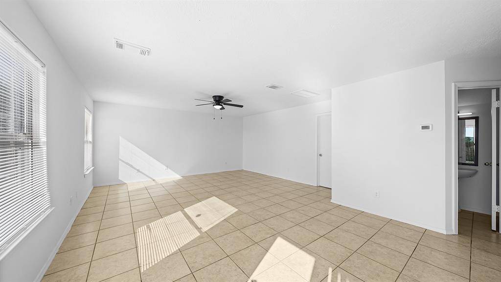 Imagine what you could do with this space!