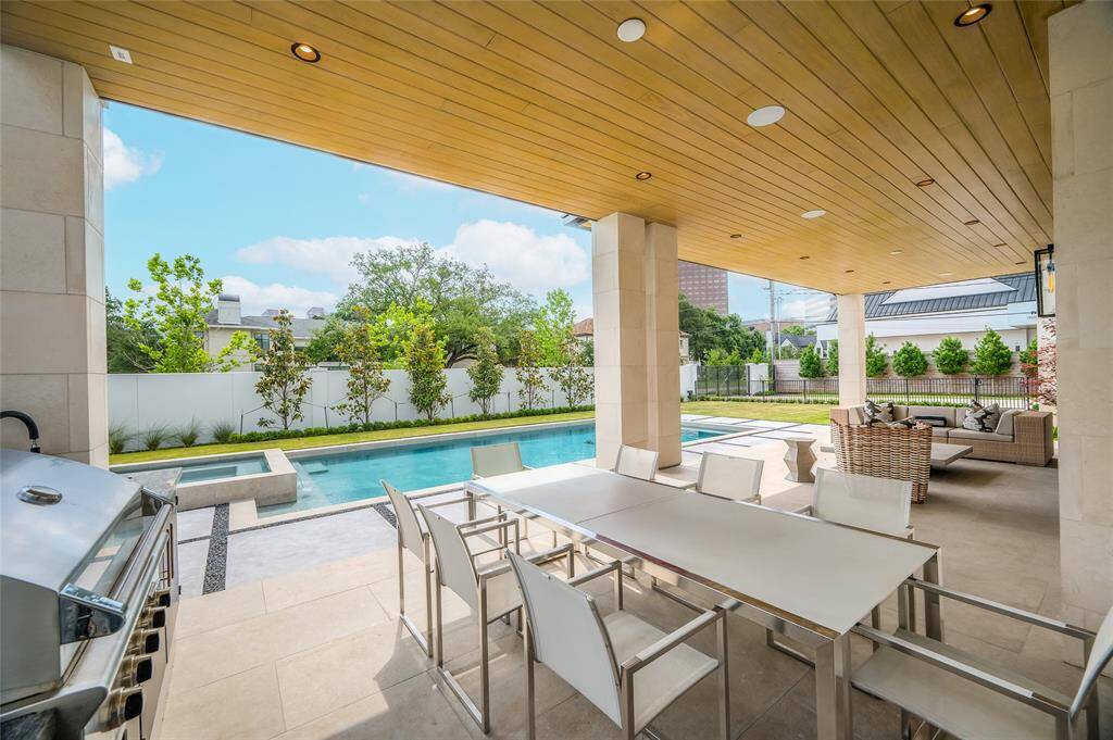[Summer Kitchen]