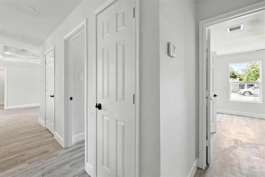 Hall that leads to bedrooms