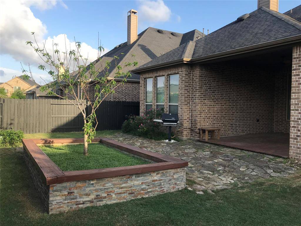 Beautiful View of Chaste Ct in Rosenberg