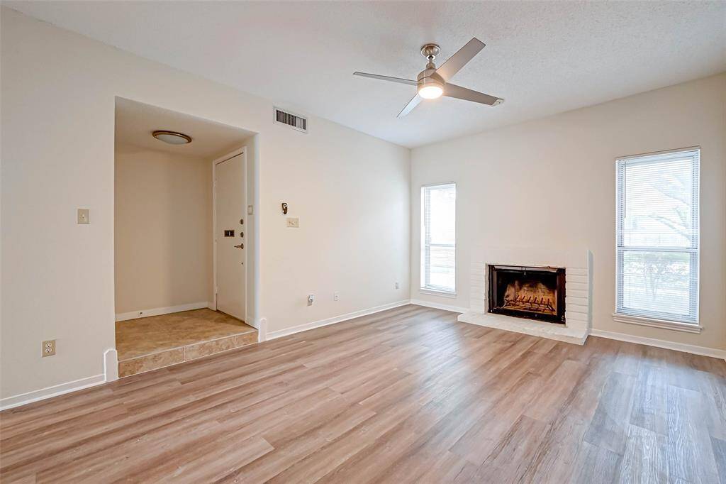 Living Room, laminate floor