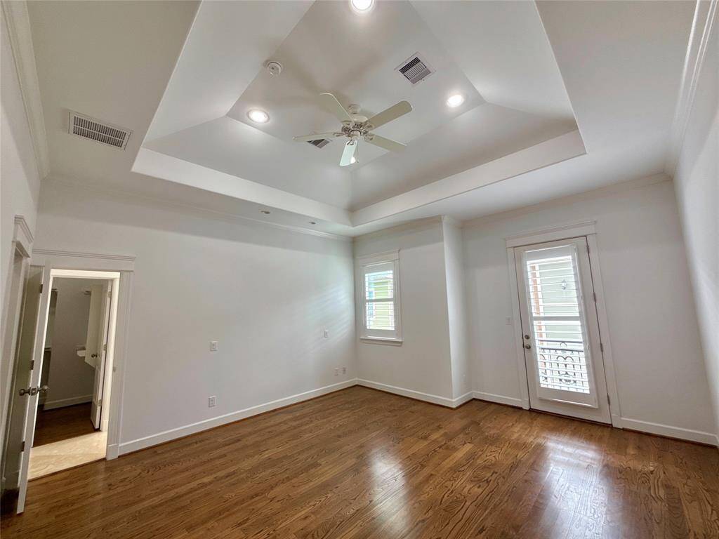 Master Bedroom (3rd Floor)
