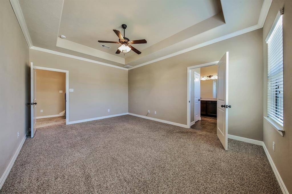 The luxury owner's suite is your private oasis.