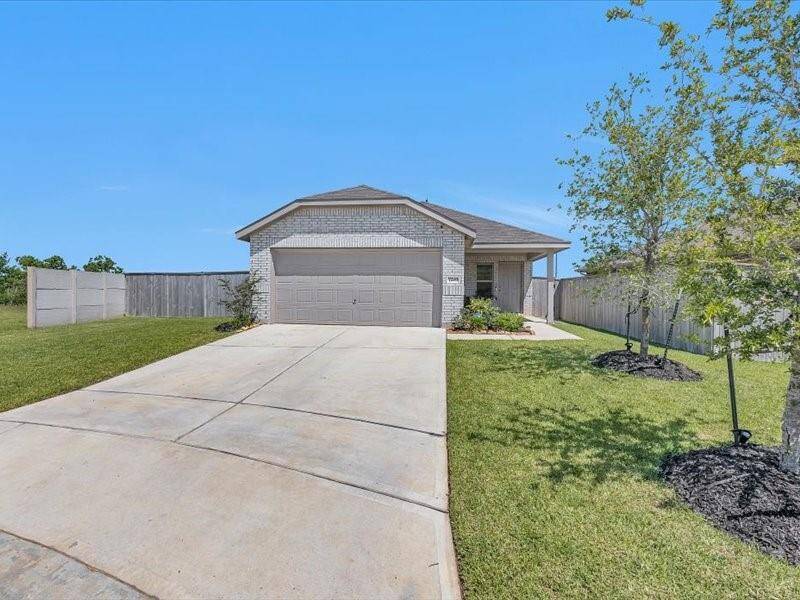 Whether you're hosting a gathering or welcoming loved ones, the generous driveway offers ample parking for both family and guests