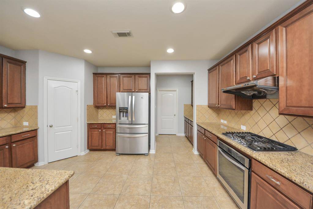 Big kitchen with ample storage space for all your belongings