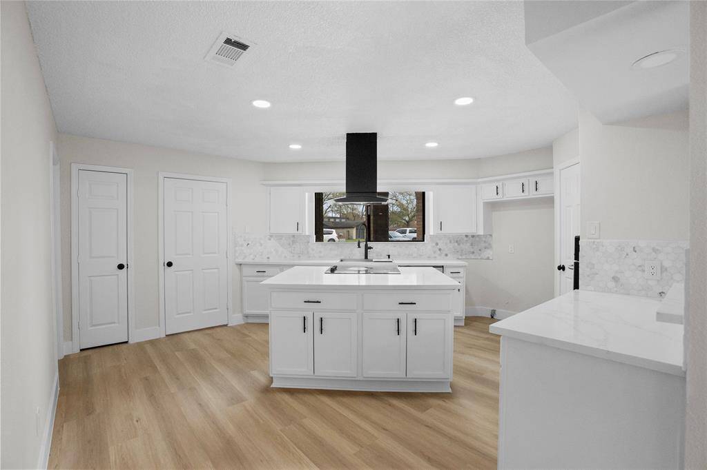 fully renovated kitchen