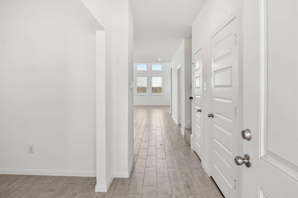Discover this inviting hallway.