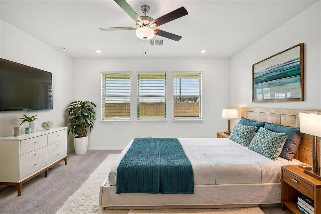 The fresh, neutral walls are ready to be personalized with your favorite artwork and decor.