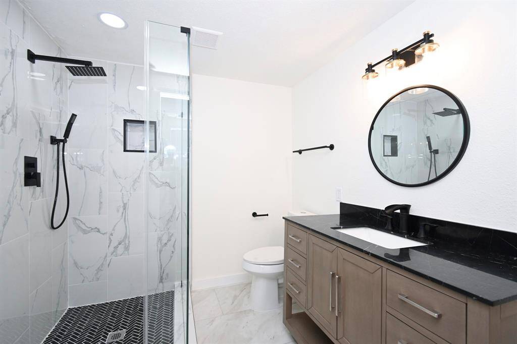 Brand new, completely Remodeled Secondary Bathroom