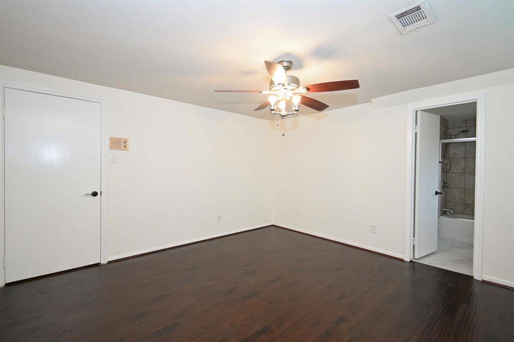 4th bedroom with its own full bathroom