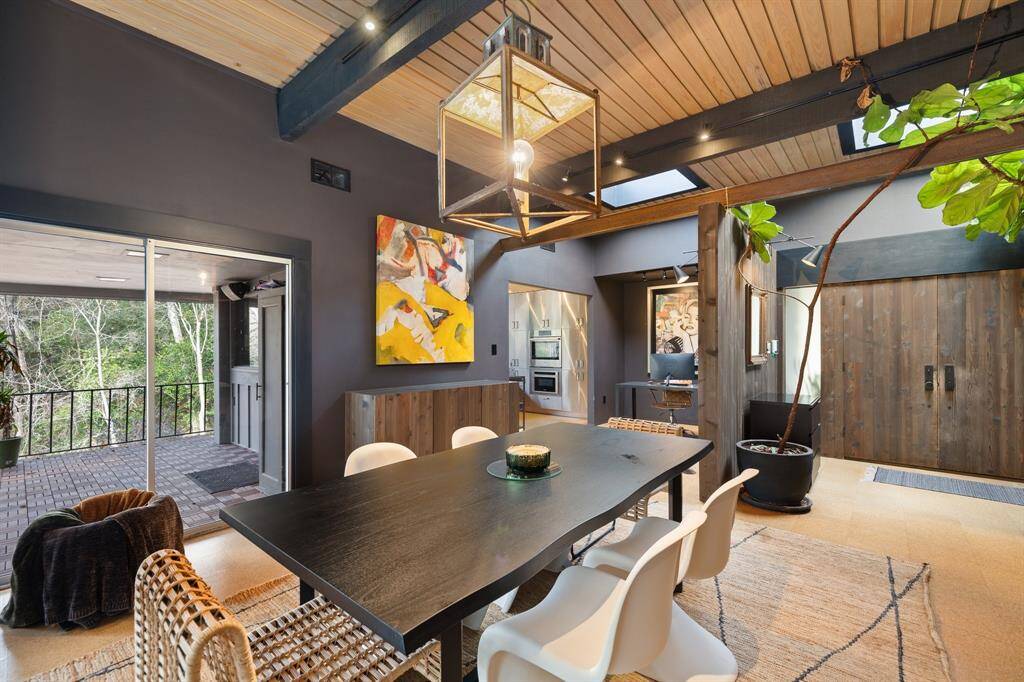 Layer living spaces