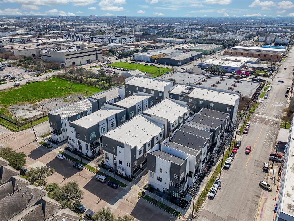 This home is in a great location. Check out the great views of East Downtown.