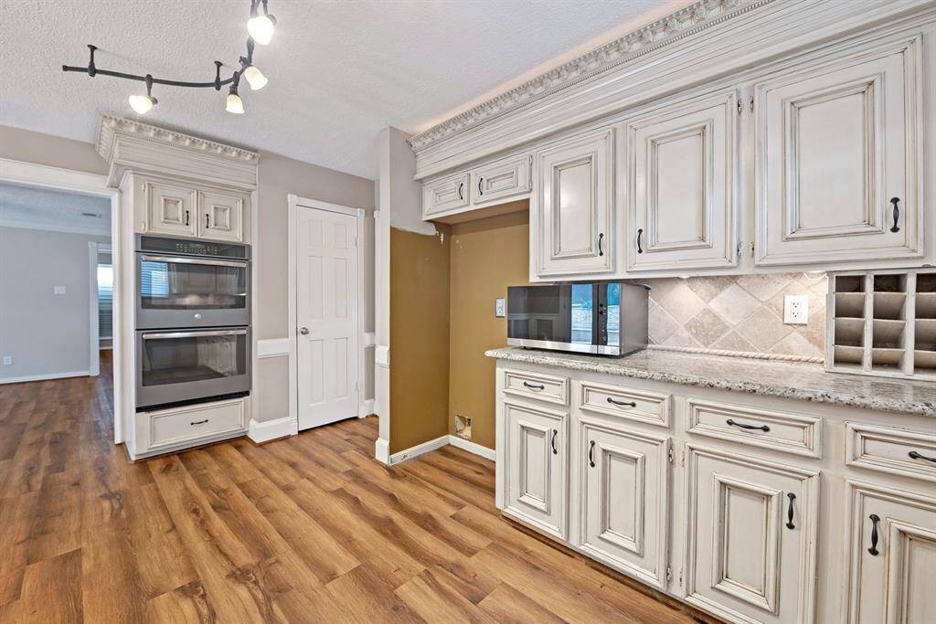 Check out the crown molding!  You don't find this detail work in many newer houses.