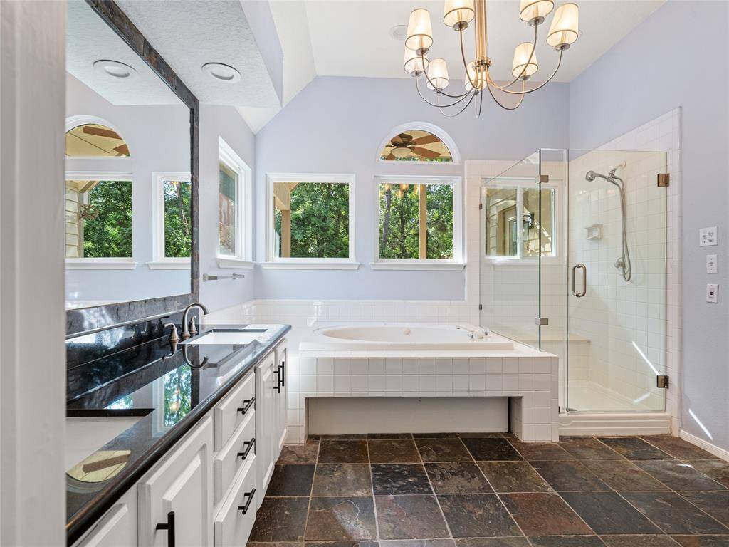 Double sink, jetted soaking tub and standing shower