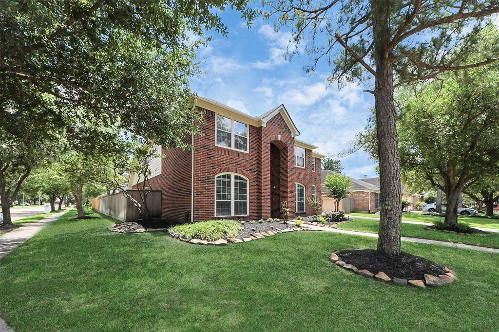 Located on a prime corner lot in Copper Village, this beautiful 4-bedroom, 3.5-bathroom Perry home is move-in ready, offering both style and comfort.