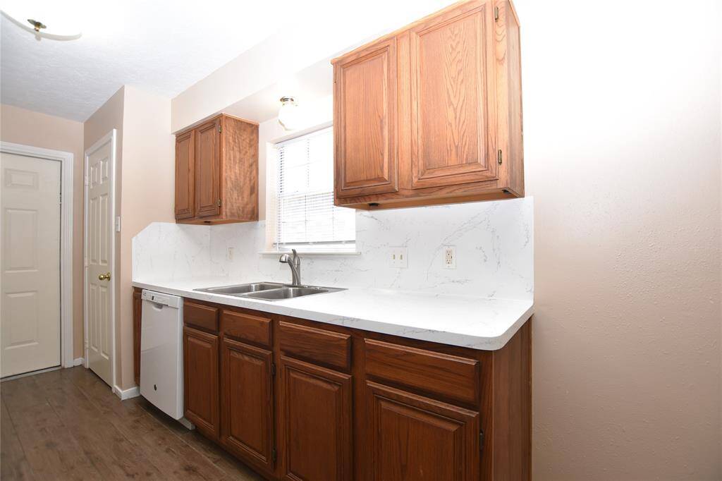 Whether you're washing dishes or preparing meals, this kitchen sink window enhances both the functionality and aesthetic appeal of the space, making it a delightful feature in any home.
