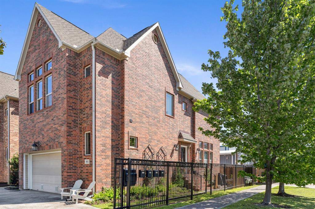 Welcome to 931 West 17th Street, a charming spot right in the heart of Shady Acres!