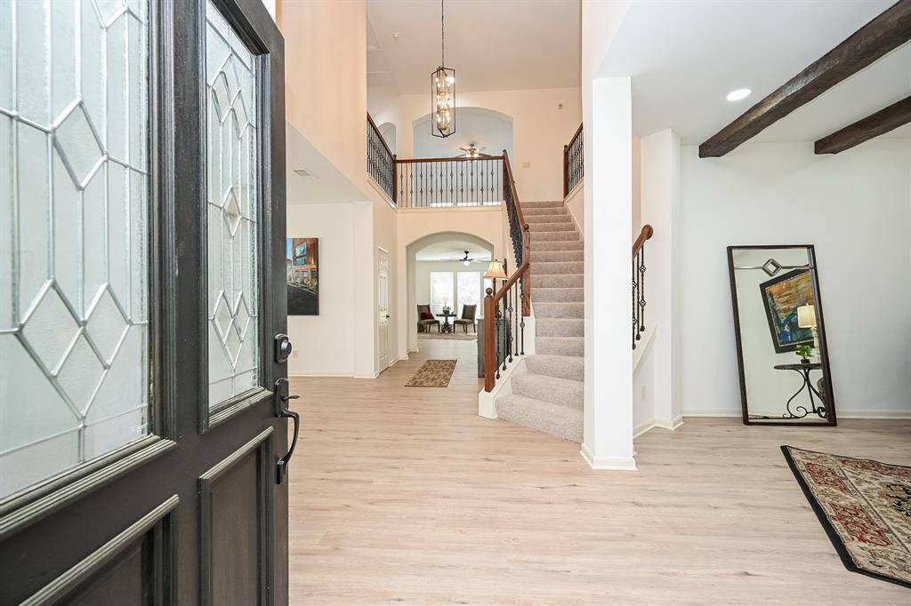 Step into luxury and warmth as youenter this home.