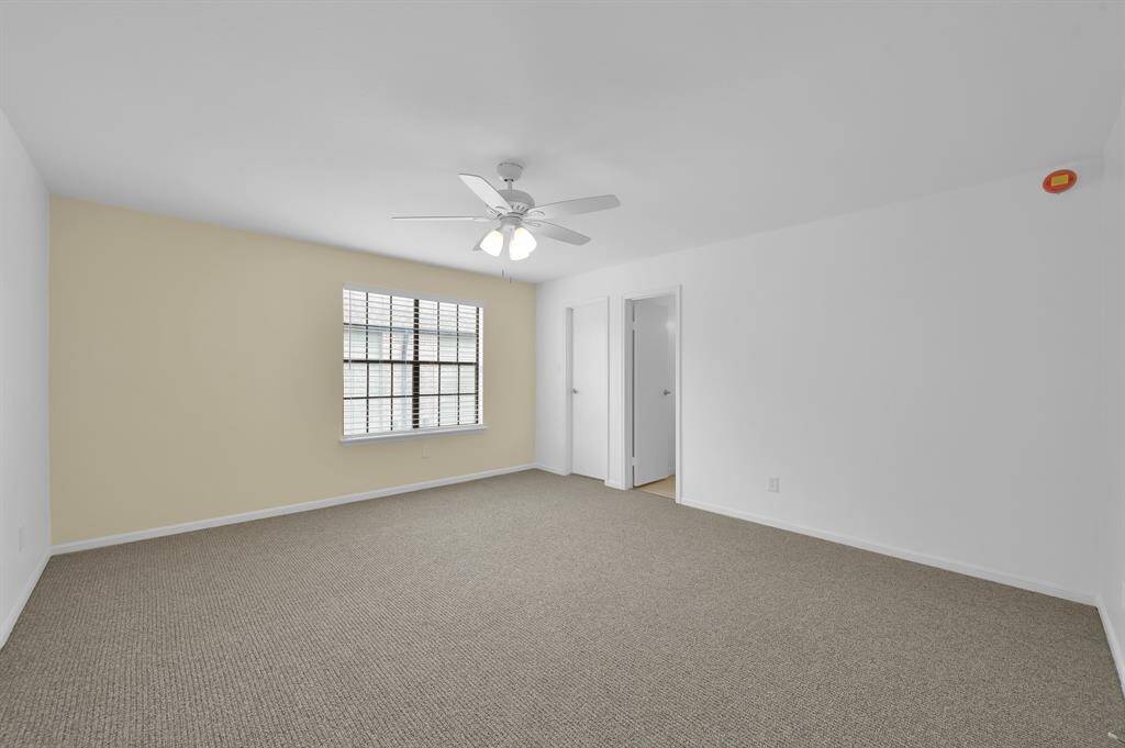 Secondary bedroom