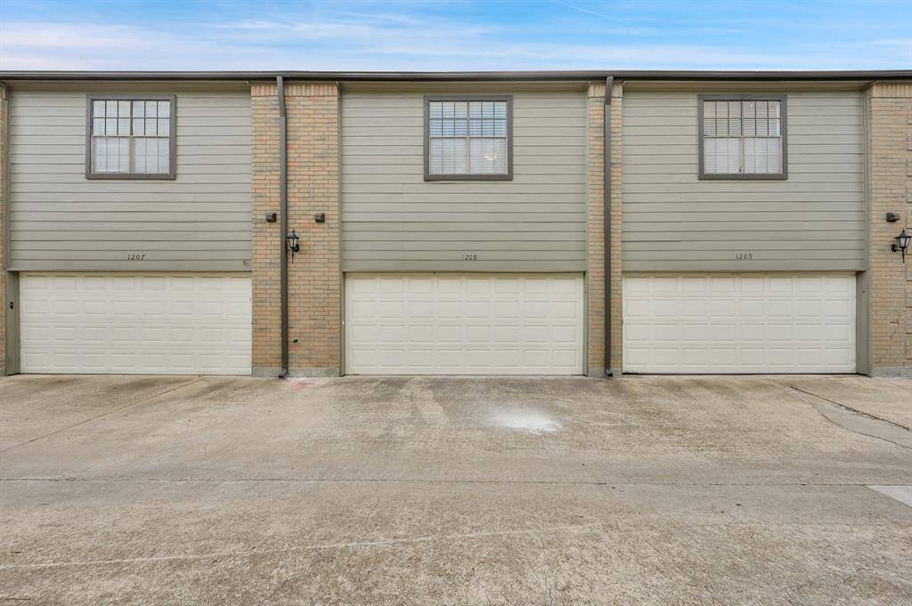 Automatic garage door.