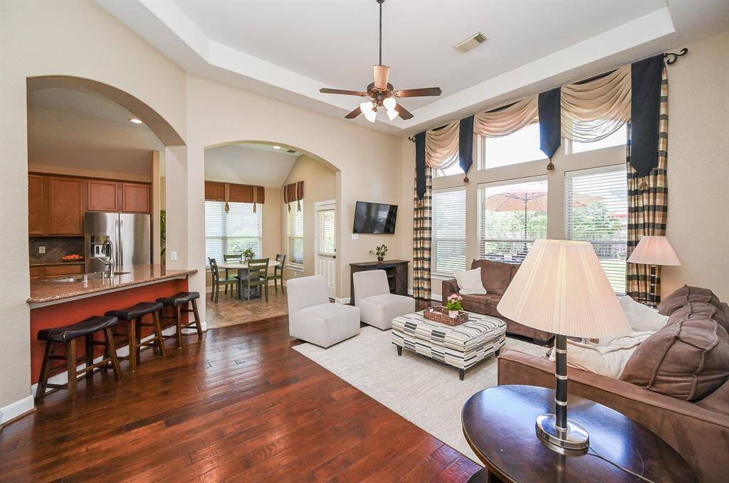 How warm and inviting is this living/kitchen area?