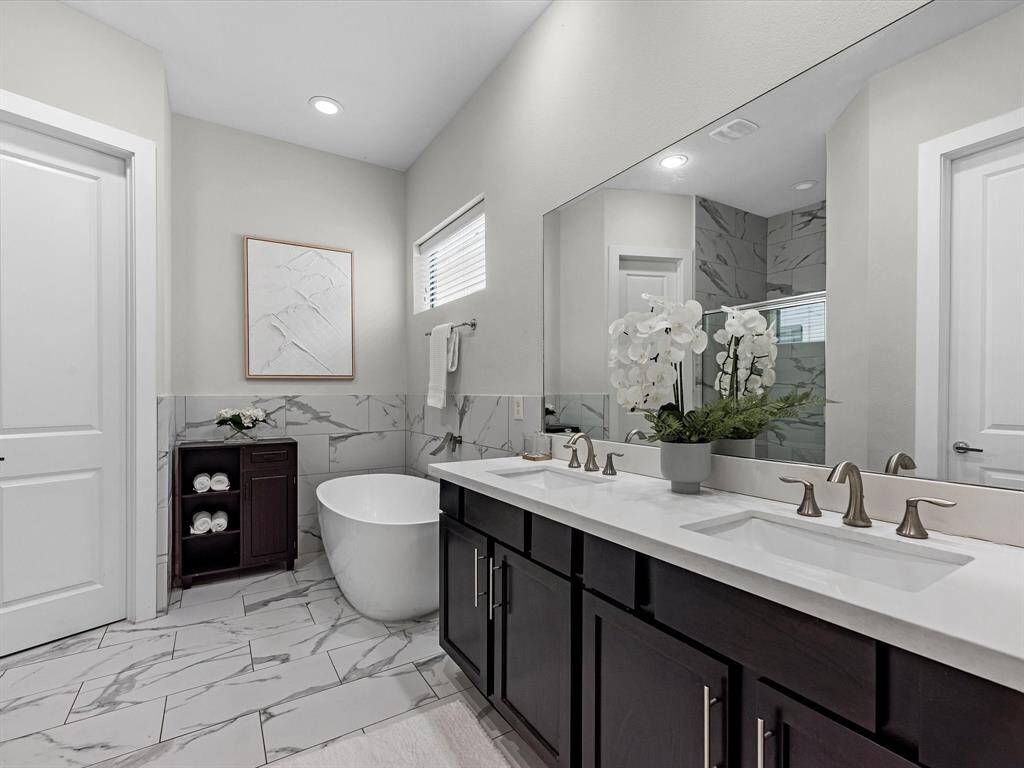 Primary ensuite