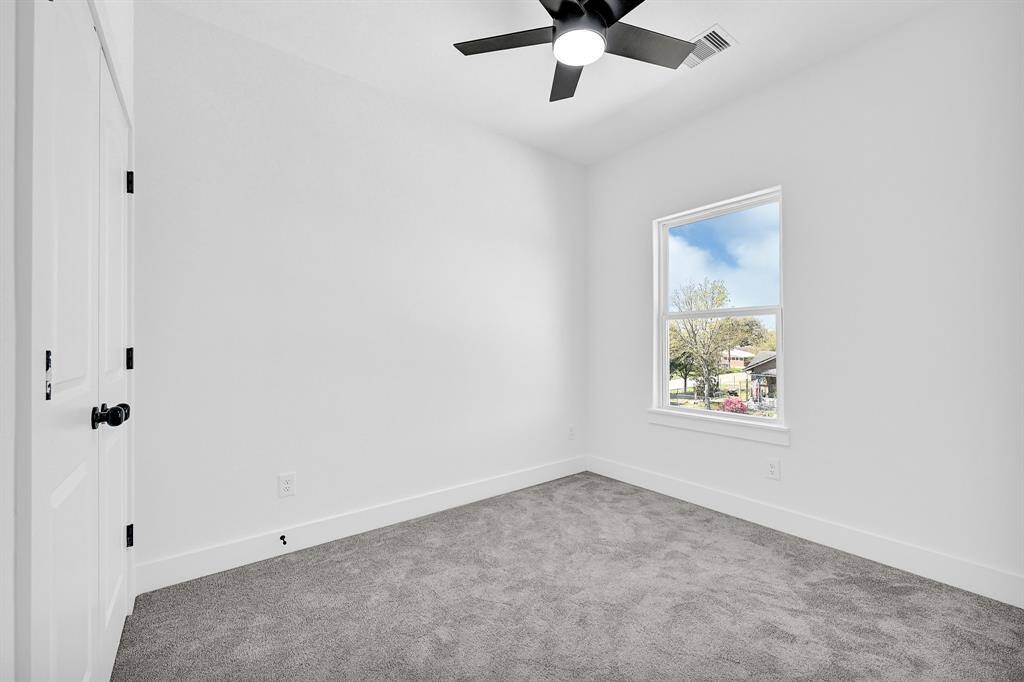 Secondary bedroom 1