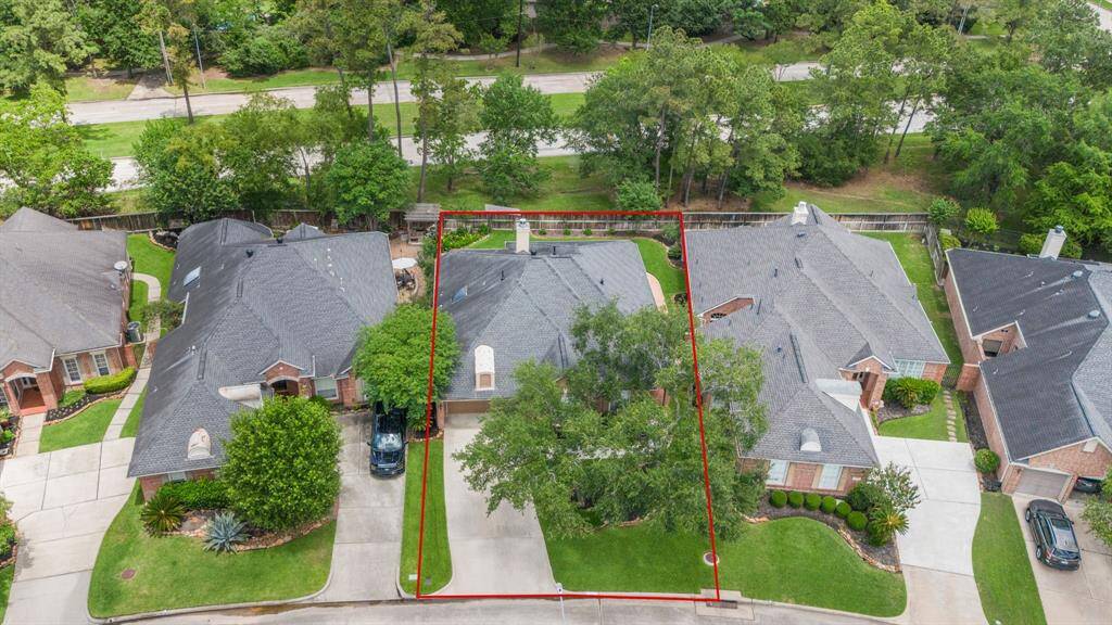Nestled on a serene lot with no back neighbors, this charming home offers a tranquilretreat from the hustle and bustle.