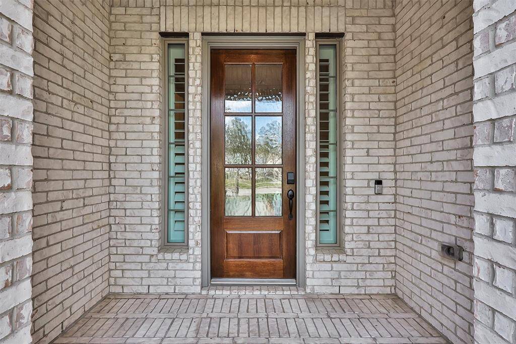 A beautiful front door to welcome you.