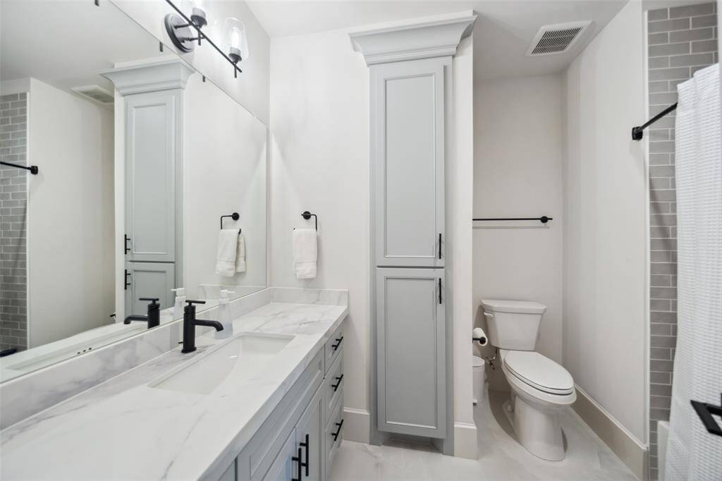 Secondary Bathroom 1