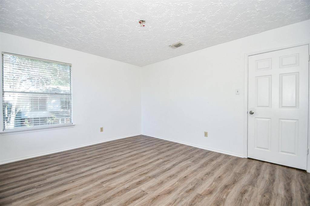 Fourth bedroom now has ceiling fan