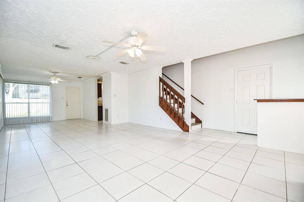 Clean tile flooring on first floor