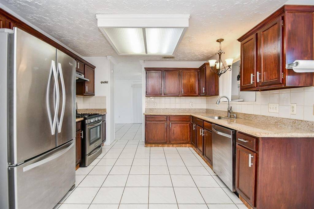Open kitchen with lots of counter space