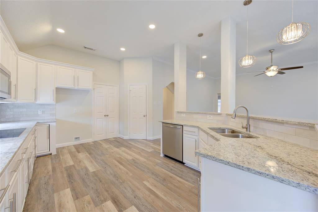 THe kitchen is open to the family room.