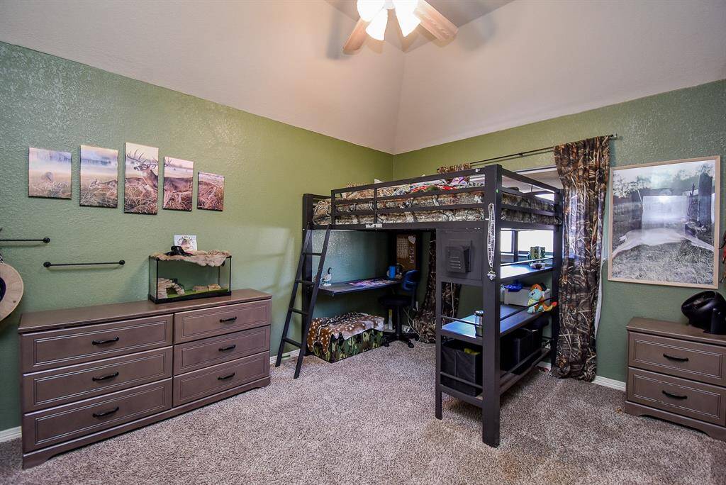Welcome to the Deer Trailroom.