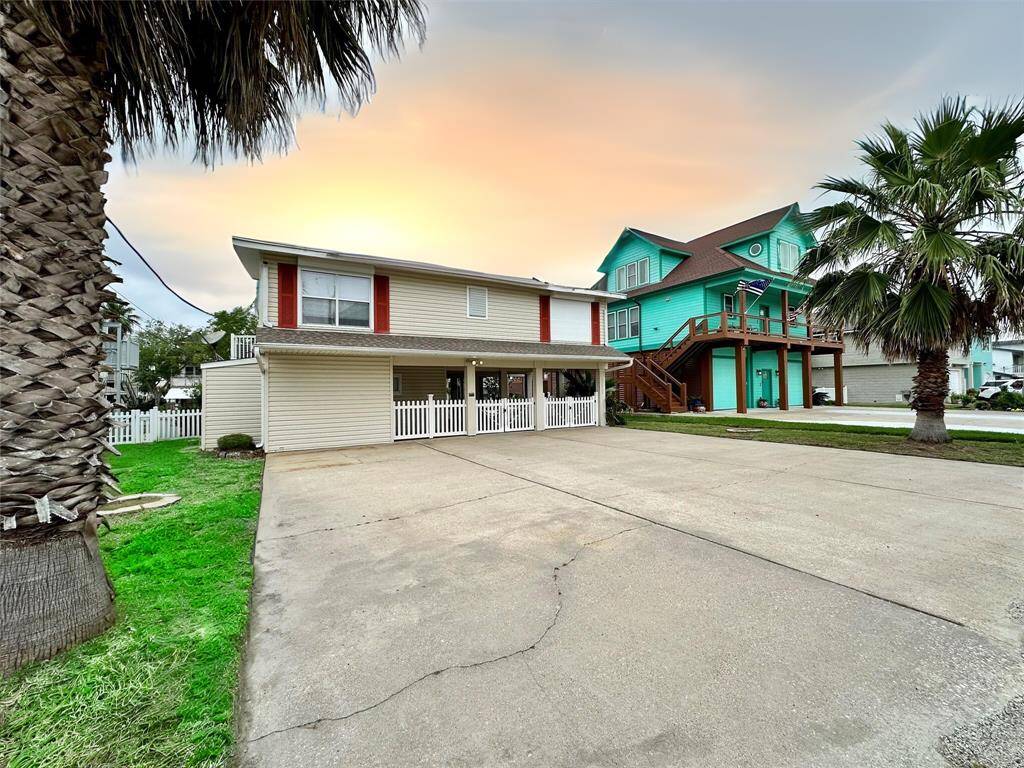 Beautiful home in peaceful Spanish Grant Bayside
